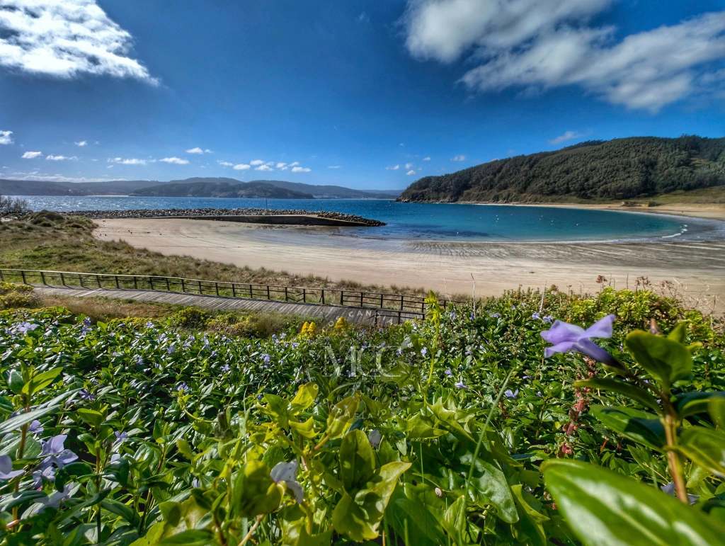 Praia do Porto de&nbsp;Bares